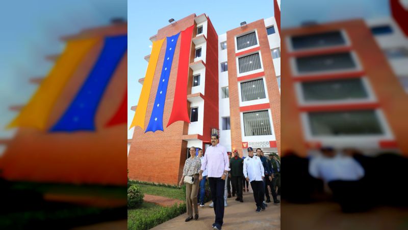 Presidente celebra los 14 años de la GMVV con la entrega de viviendas a familias en el estado Bolívar