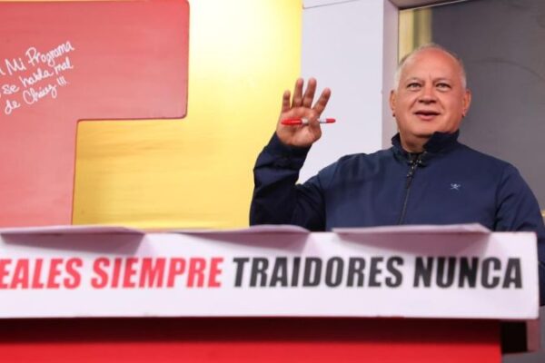 Cabello: Con la Consulta Popular el Pueblo desarrolla la propuesta del Comandante Chávez de ¡Comuna o nada!