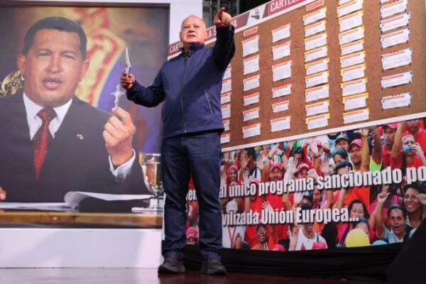 Cabello advierte a funcionarios sobre el narcotráfico: ¡Aquí no hay complicidad, aquí el que se metió en peo se jodió!