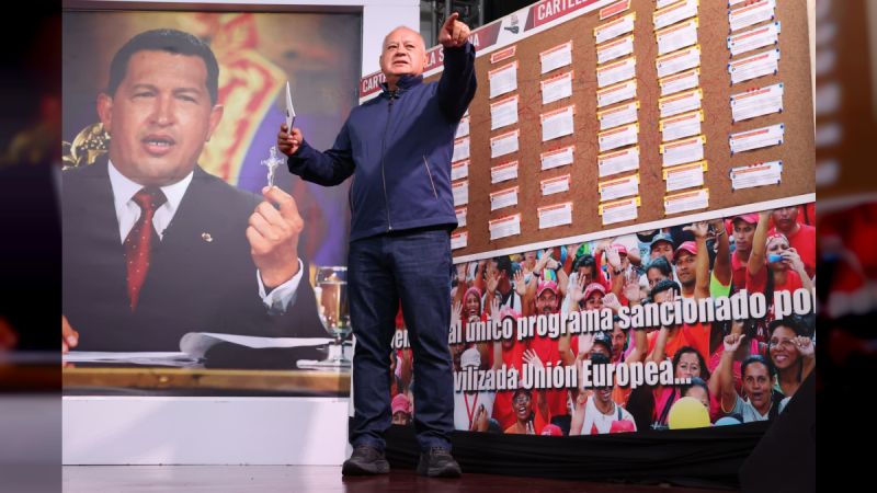 Cabello advierte a funcionarios sobre el narcotráfico: ¡Aquí no hay complicidad, aquí el que se metió en peo se jodió!
