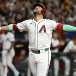 Eugenio Suárez a puro poder hasta el primer lugar  – Líder en deportes