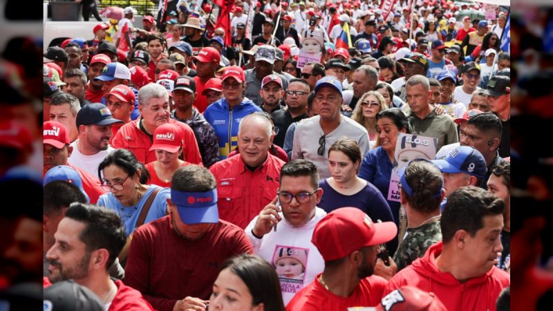Pueblo de Venezuela marchó para alzar su voz por los migrantes y por el Día del Trabajador (+fotos)