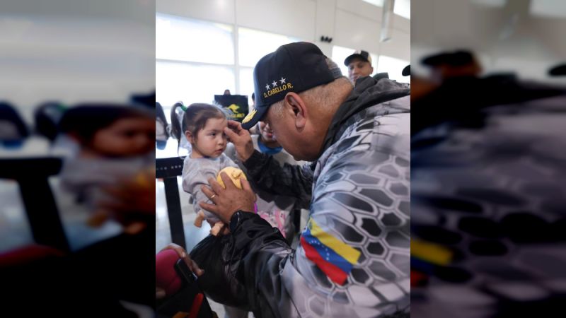 Así se vivió el retorno de otras 174 connacionales desde EEUU (+fotos)