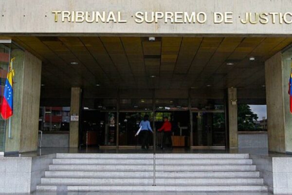 TSJ exige el retorno inmediato a Venezuela de la niña secuestrada Maikelys Espinoza TSJ exige el retorno inmediato a Venezuela de la niña secuestrada Maikelys Espinoza