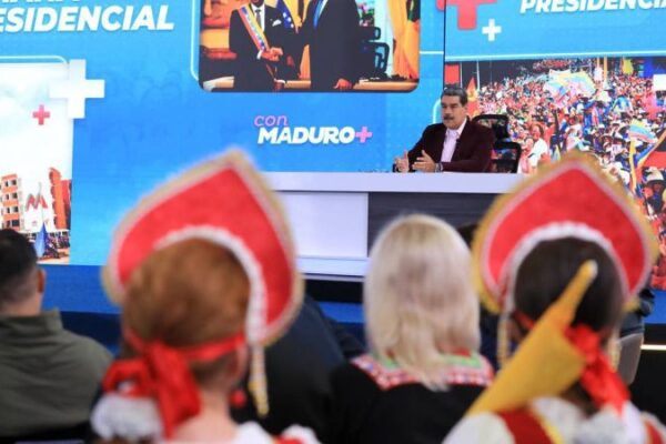 Jefe de Estado: ¡Los 13 Motores económicos están acoplados, produciendo y creciendo! Jefe de Estado: ¡Los 13 Motores económicos están acoplados, produciendo y creciendo!