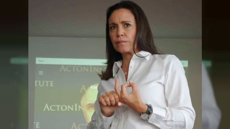 ¡Puro show! Entérese por qué La Sayo se quedó y ocultó negociaciones para salida de sus cómplices de Venezuela