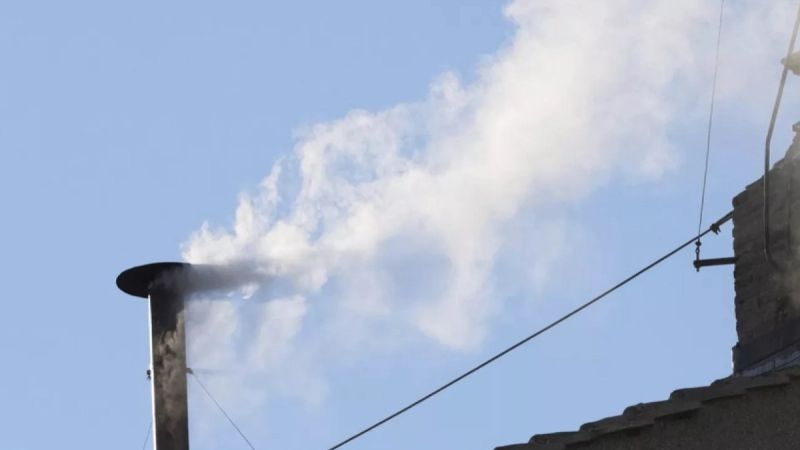 ¡Habemus papa! Sale humo blanco que anuncia la elección de la nueva autoridad de la Iglesia católica