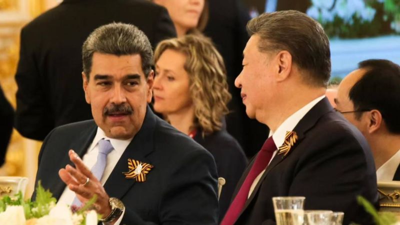 Presidente Maduro conversó con su homólogo chino Xi Jinping en Rusia