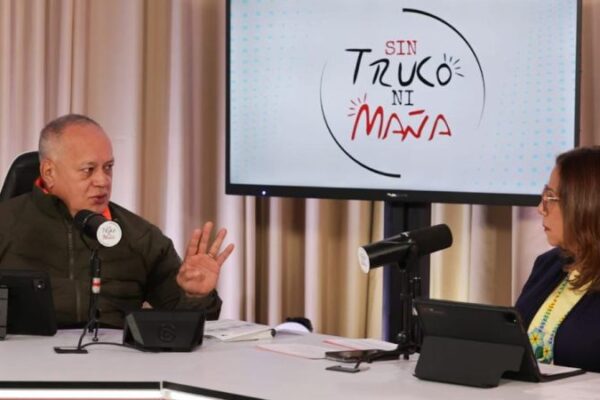Cabello sobre la salida de cuatro ultraderechistas de la embajada de Argentina: Venezuela se quitó un problema de encima Cabello sobre la salida de cuatro ultraderechistas de la embajada de Argentina: Venezuela se quitó un problema de encima