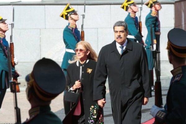 Pueblo ruso despide al presidente Maduro con ovación en la Plaza Roja de Moscú (+video)