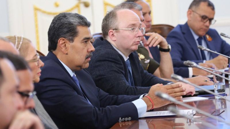 Jefe de Estado en Rusia: Tenemos que seguir construyendo puentes para que nuestros países se acerquen