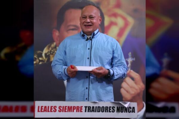 "Son ustedes el soporte fundamental de una familia": Diosdado Cabello a las madres en su día