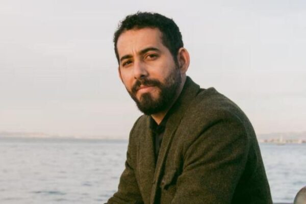 Escritor palestino ganó Pulitzer por ensayos sobre el genocidio perpetrado por Israel Escritor palestino ganó Pulitzer por ensayos sobre el genocidio perpetrado por Israel