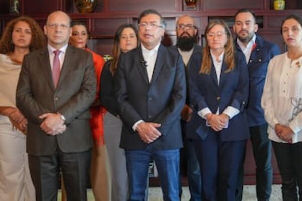 Colombia: Presidente Petro llamó al Pueblo a reaccionar ante rechazo de la reforma laboral en el Senado