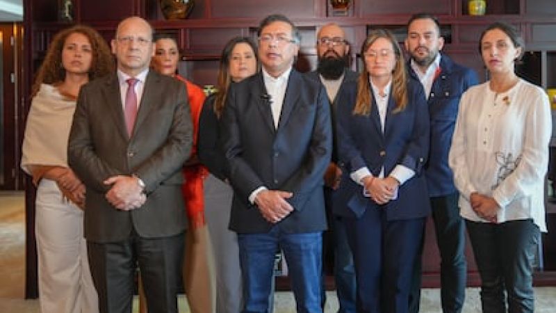 Colombia: Presidente Petro llamó al Pueblo a reaccionar ante rechazo de la reforma laboral en el Senado