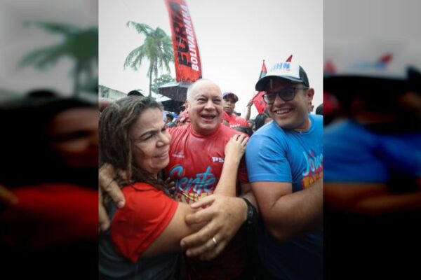 COJEDES-EZEQUIEL ZAMORA / Cabello sobre el candidato John Moreno: ¡Aquí está el cambio para Cojedes! COJEDES-EZEQUIEL ZAMORA / Cabello sobre el candidato John Moreno: ¡Aquí está el cambio para Cojedes!
