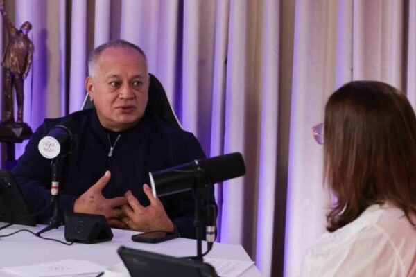 Cabello: Los palangristas se volvieron locos cuando nuestro Presidente se sentó al lado de Xi Jinping