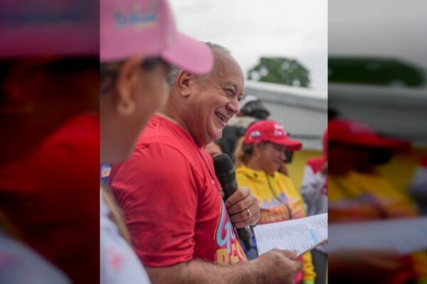 BOLÍVAR-CARONÍ / Cabello: La Revolución Bolivariana ha demostrado que es absolutamente incluyente BOLÍVAR-CARONÍ / Cabello: La Revolución Bolivariana ha demostrado que es absolutamente incluyente