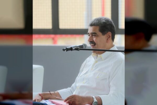 Jefe de Estado crea Fondo de Inversión Comunal para garantizar recursos a proyectos comunitarios "¡sin burocracia!" Jefe de Estado crea Fondo de Inversión Comunal para garantizar recursos a proyectos comunitarios "¡sin burocracia!"