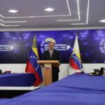Cabello: Están suspendidos los vuelos desde Colombia hacia Venezuela