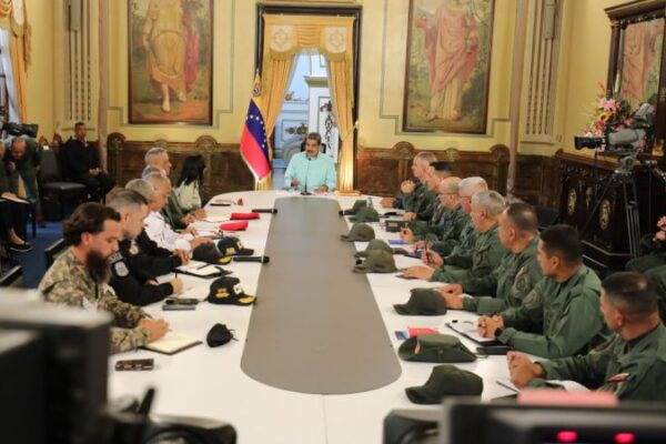 Presidente Maduro lideró reunión con organismos de seguridad del Estado