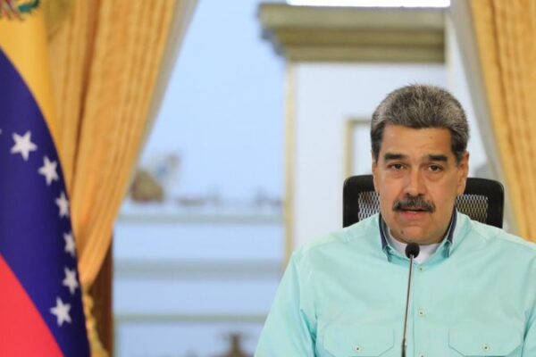 Jefe de Estado: Nadie le puede quitar el derecho al Pueblo a elegir, a votar, a participar