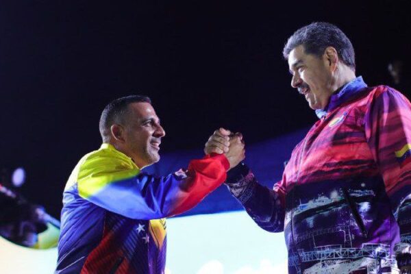 LA GUAIRA -VARGAS / Nicolás Maduro: Los 10 circuitos comunales con mayor votación recibirán premio