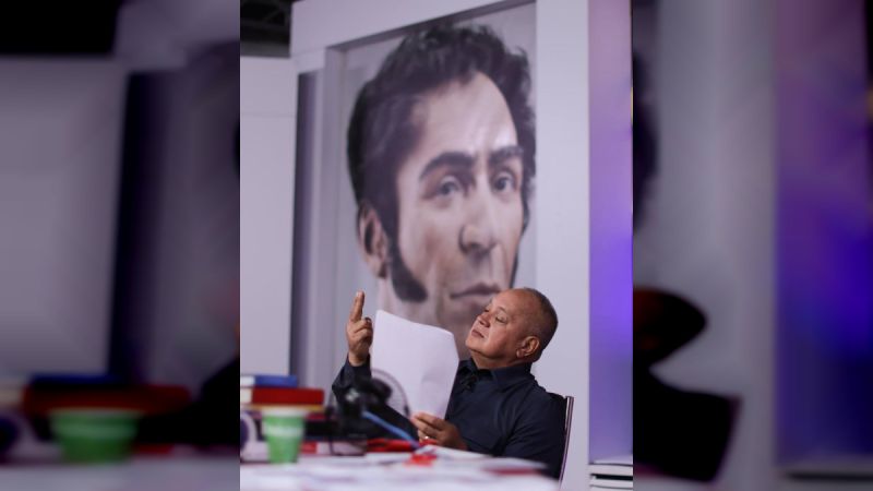 Cabello: Es un show mensajes entre la fascista María Corina Machado y la usuaria de la red social