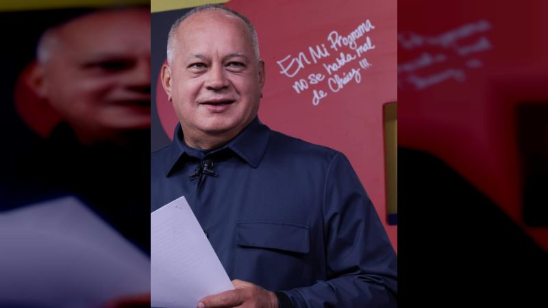 Cabello: El Gobierno Bolivariano ha entregado a escala nacional 400 canchas recuperadas