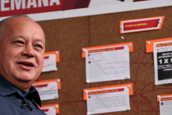 Diosdado Cabello: En la Revolución Bolivariana la prioridad es la paz de los venezolanos Diosdado Cabello: En la Revolución Bolivariana la prioridad es la paz de los venezolanos