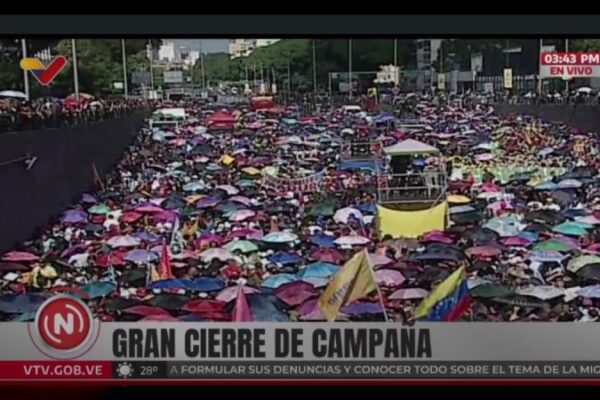 CARACAS-LIBERTADOR / Pueblo desborda las calles en apoyo a los candidatos de la Revolución CARACAS-LIBERTADOR / Pueblo desborda las calles en apoyo a los candidatos de la Revolución