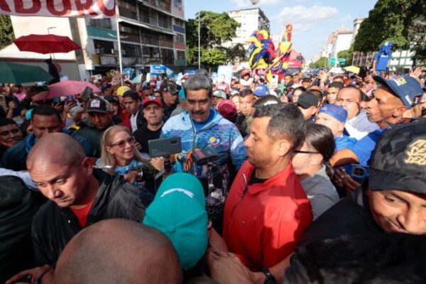 CARACAS-LIBERTADOR / Presidente Maduro: Estamos desarticulando una ofensiva terrorista