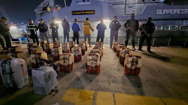 Gobierno Bolivariano incautó 700 kilos de cocaína en procedimiento ejecutado en nuestro mar territorial