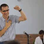 Jorge Arreaza anunció los programas de formación de la UNACOM