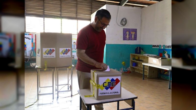 Canciller Gil: El ejercicio democrático de este domingo se realiza en defensa de nuestra soberanía
