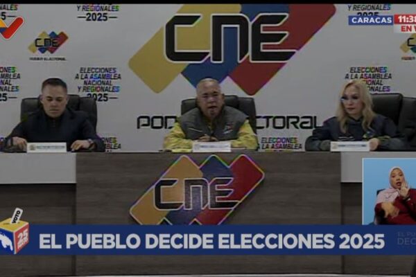 Elvis Amoroso: Venezuela ha sido ejemplo de democracia y paz nuevamente para el mundo Elvis Amoroso: Venezuela ha sido ejemplo de democracia y paz nuevamente para el mundo