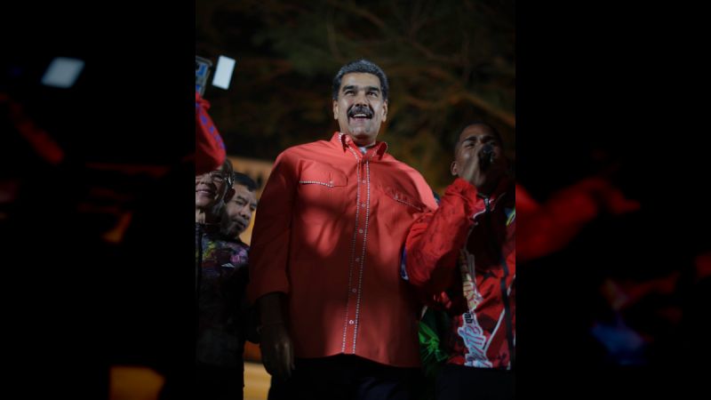 Presidente Maduro: En lo inmediato se inician las obras en los 10 Circuitos Comunales más votados
