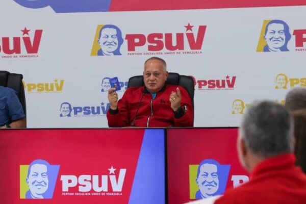Diosdado Cabello: Nosotros trabajamos por el bienestar del Pueblo