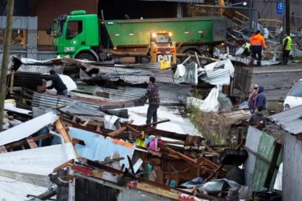 Cifra de heridos por tornado en Chile se incrementa a 19 y 5.000 personas siguen sin luz