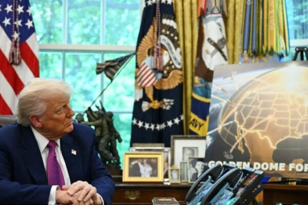 ¡Chantaje! Trump ofrece a Canadá protección gratuita bajo su cúpula dorada si se convierte en estado 51