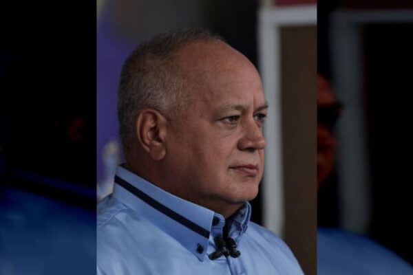 Cabello anunció detención de 20 personas vinculadas a estructuras que inducen la guerra económica en Venezuela Cabello anunció detención de 20 personas vinculadas a estructuras que inducen la guerra económica en Venezuela