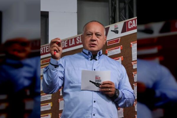 Cabello: Los candidatos electos tiene que agarrar calle porque si no el Pueblo les va a pasar por encima