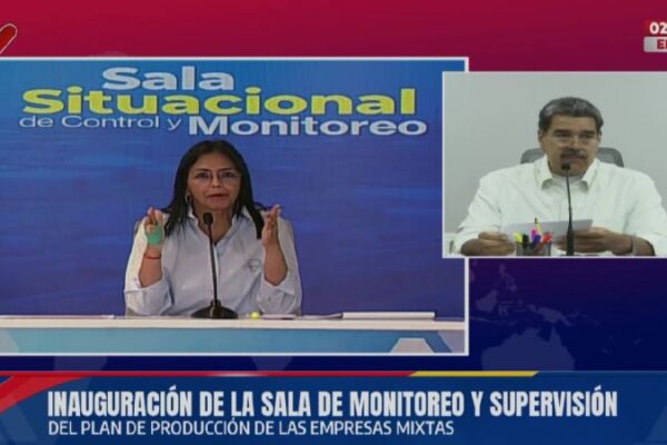 Presidente Maduro: Venezuela es libre de amenazas y libre de licencias Presidente Maduro: Venezuela es libre de amenazas y libre de licencias