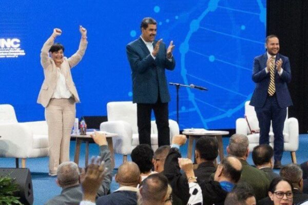 Jefe de Estado: Es un peligro para los países depender de la tecnología proveniente de Occidente