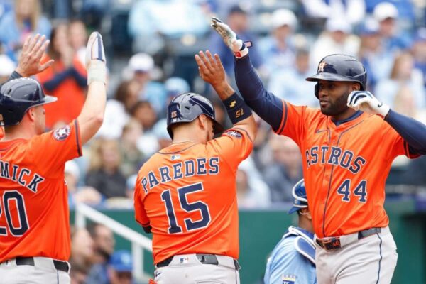 Yordan Álvarez pasa a la lista de lesionados - Líder en deportes