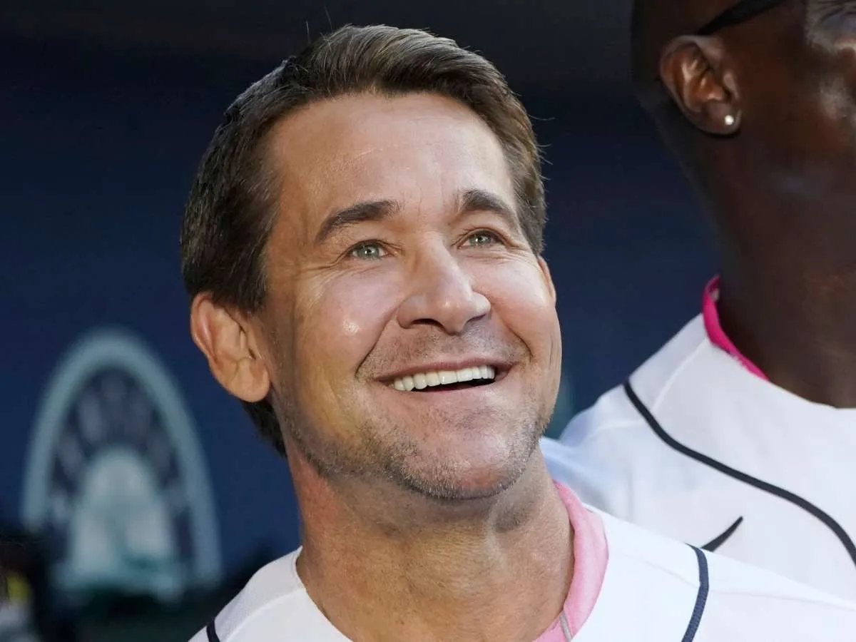 Los Rangers de Texas contratan a Bret Boone como coach de bateo - Líder en deportes