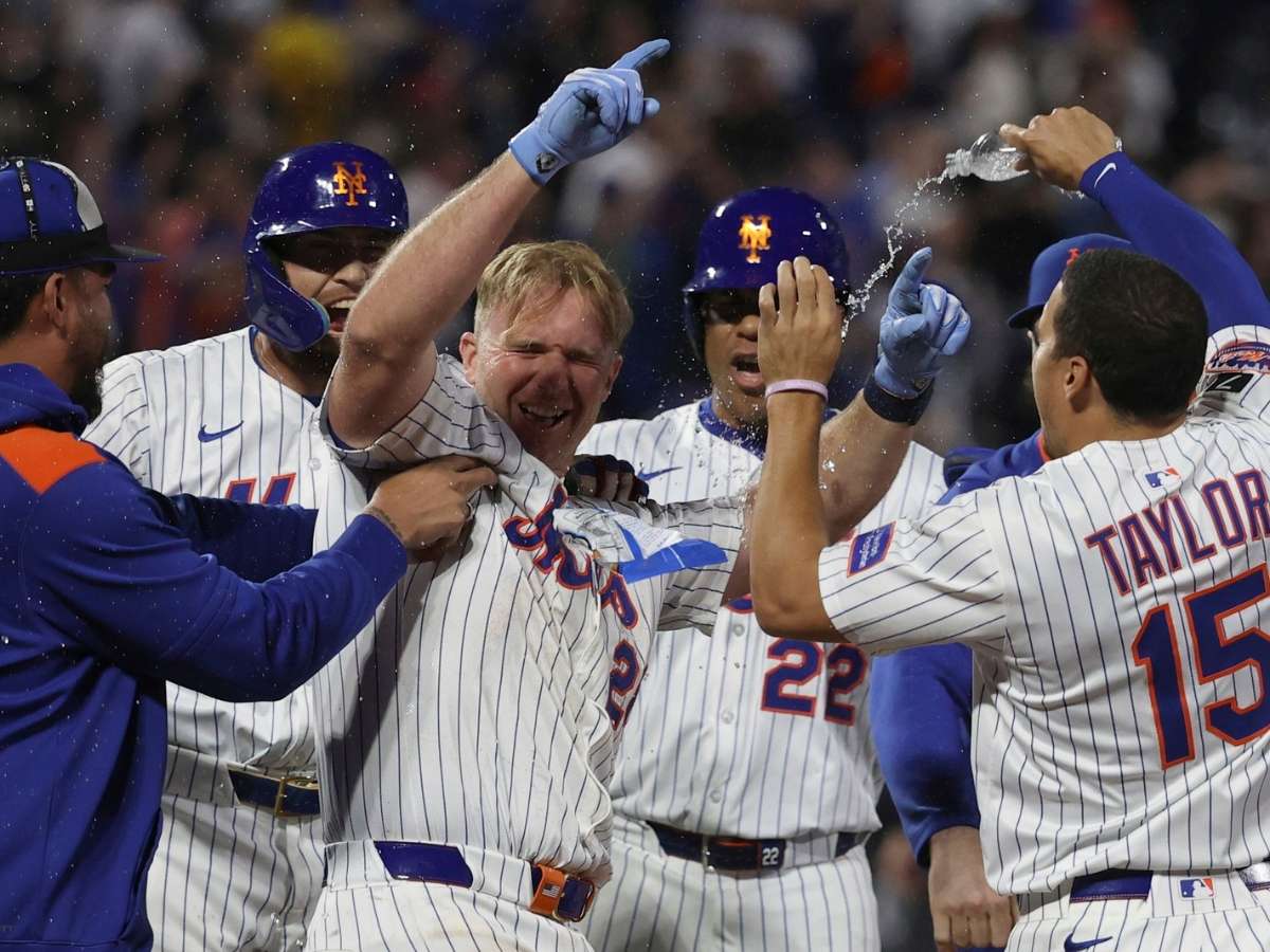 Los Mets dejaron en el terreno a los Piratas - Líder en deportes