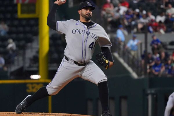 Antonio Senzatela no pudo frente a Texas – Líder en deportes Antonio Senzatela no pudo frente a Texas - Líder en deportes