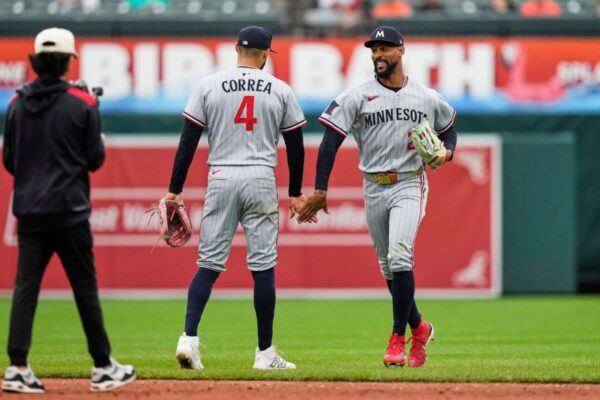 Correa y Buxton en protocolo de conmociones – Líder en deportes Correa y Buxton en protocolo de conmociones - Líder en deportes