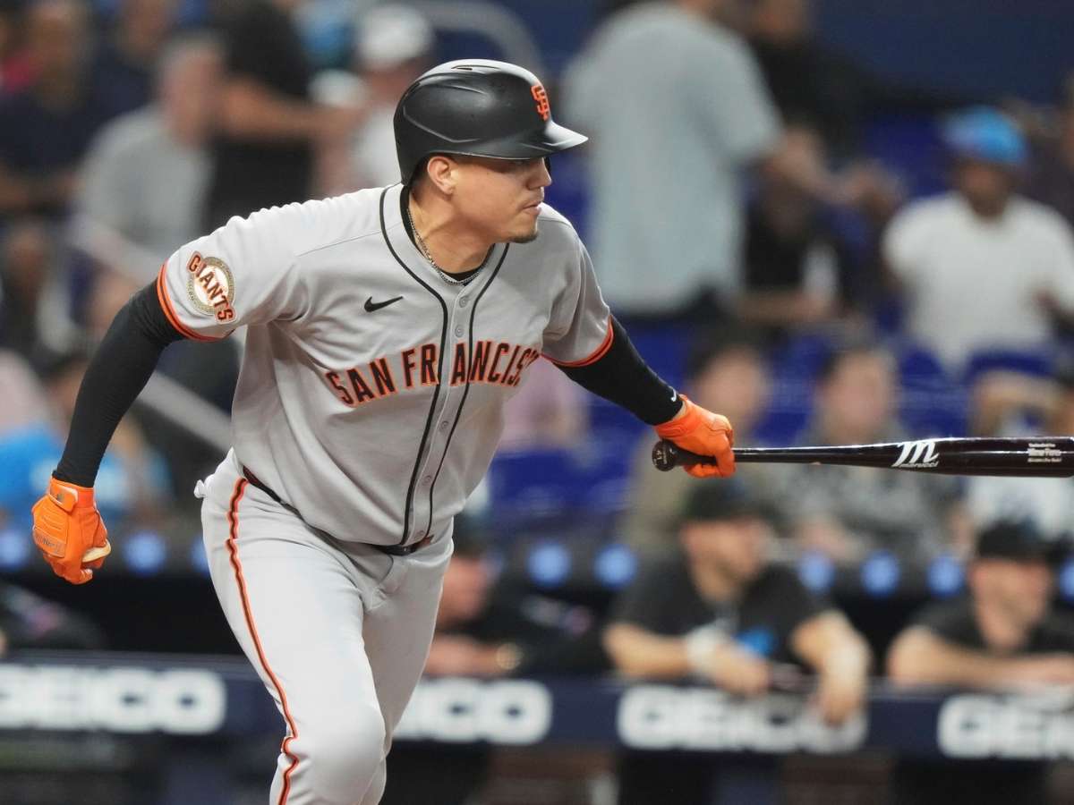 Flores remolcó y San Francisco blanqueó a Miami - Líder en deportes